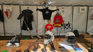 🏒ALERTE ALERTE🏒
Nous sommes présent au Forum des Associations de Lanester.
Venez nous voir au @quai9lanester  espace culturel.
Aujourd'hui samedi jusqu'à 18H 🏒🏒🏒

Un grand merci aux bénévoles présents 💪